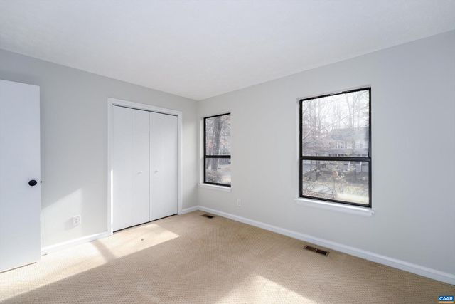 23 STONEWALL RD, Palmyra, VA 22963