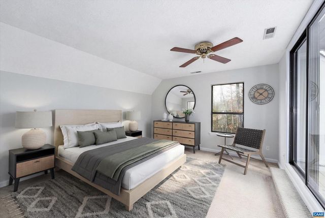 23 STONEWALL RD, Palmyra, VA 22963