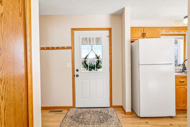 34680 Kale Lane, North Branch, MN 55056