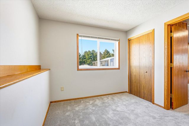 34680 Kale Lane, North Branch, MN 55056