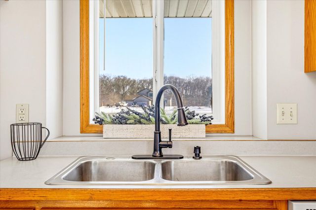 34680 Kale Lane, North Branch, MN 55056