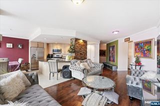 7004 Boulevard East 8C, Guttenberg, NJ 07093