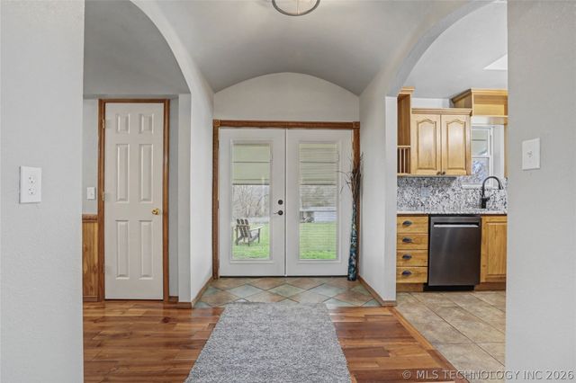 15905 S 257th West Avenue, Kellyville, OK 74039