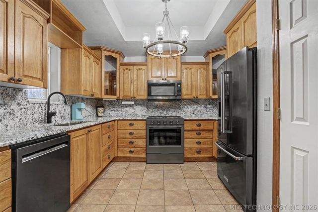 15905 S 257th West Avenue, Kellyville, OK 74039