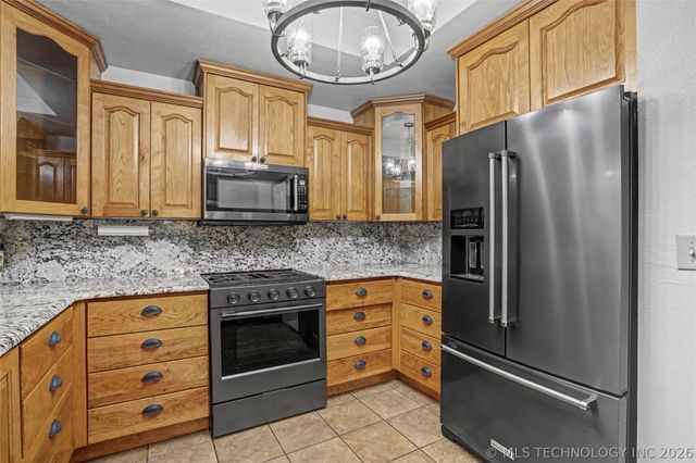 15905 S 257th West Avenue, Kellyville, OK 74039