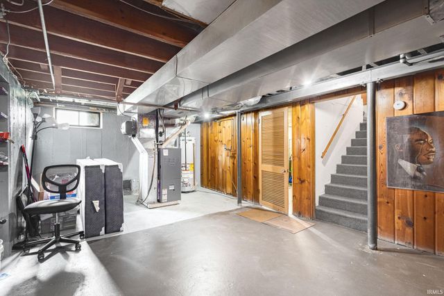 236 Donmoyer Avenue, South Bend, IN 46614