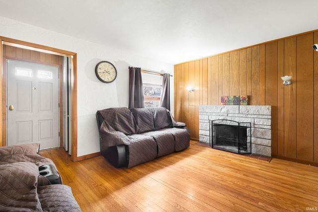 236 Donmoyer Avenue, South Bend, IN 46614