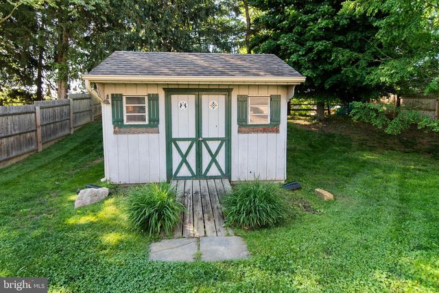 3 HEDGEROW LN, Horsham, PA 19044
