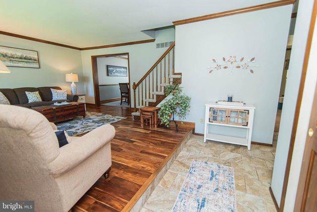 3 HEDGEROW LN, Horsham, PA 19044
