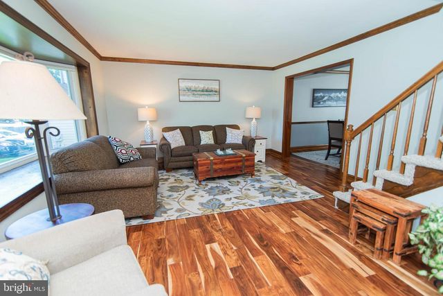 3 HEDGEROW LN, Horsham, PA 19044