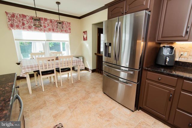 3 HEDGEROW LN, Horsham, PA 19044