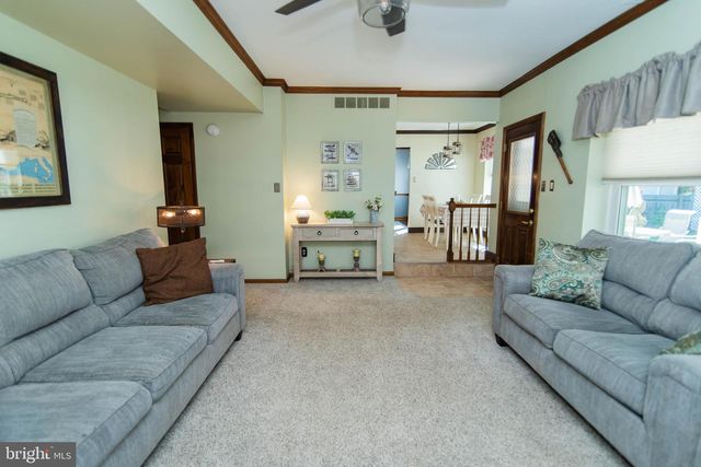 3 HEDGEROW LN, Horsham, PA 19044