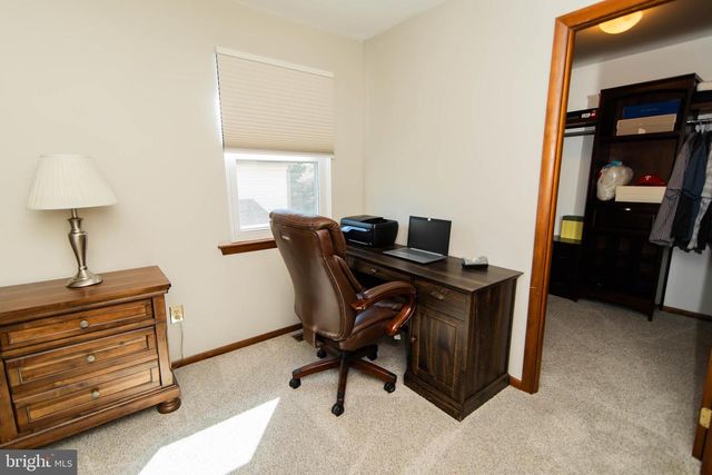 3 HEDGEROW LN, Horsham, PA 19044