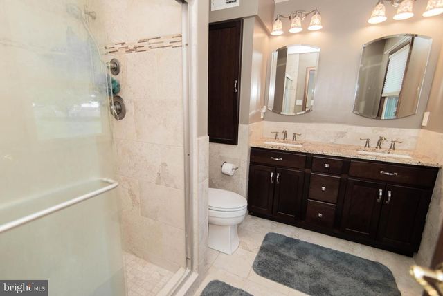 3 HEDGEROW LN, Horsham, PA 19044