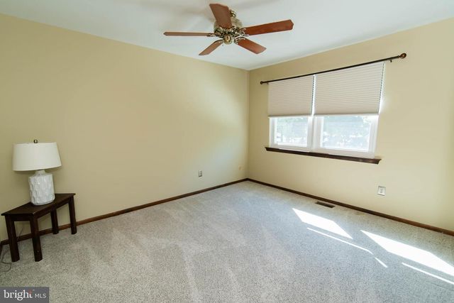 3 HEDGEROW LN, Horsham, PA 19044