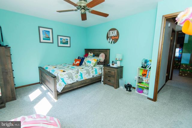 3 HEDGEROW LN, Horsham, PA 19044