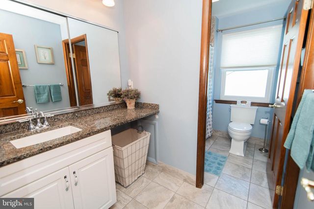 3 HEDGEROW LN, Horsham, PA 19044