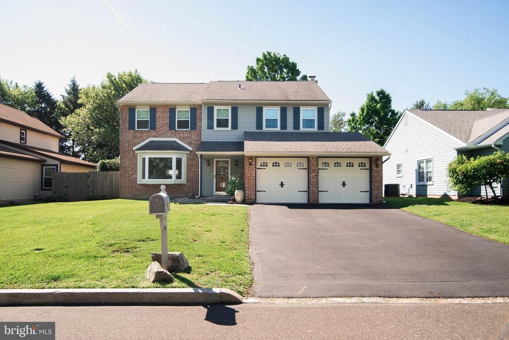3 HEDGEROW LN, Horsham, PA 19044