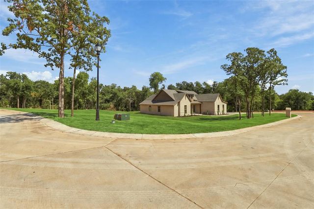 8200 Sacred Forest, Arcadia, OK 73007