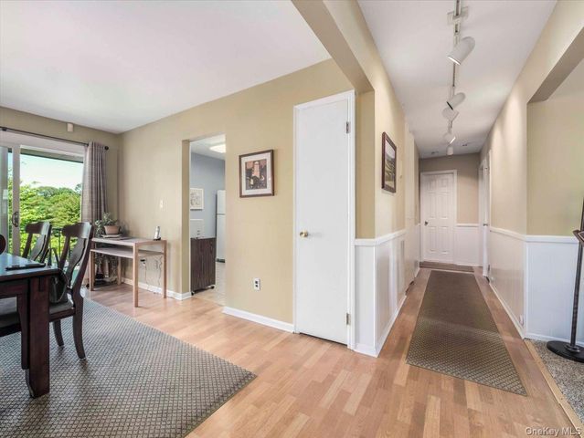 80 Bon Aire Circle R12, Suffern, NY 10901