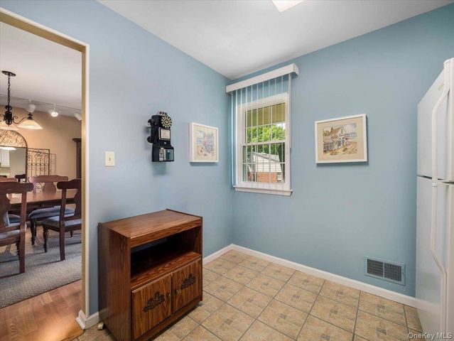 80 Bon Aire Circle R12, Suffern, NY 10901