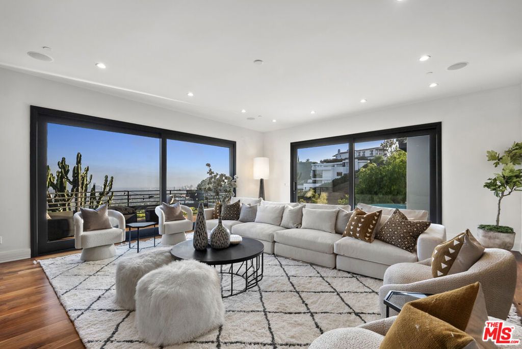 9330 Beverly Crest Drive, Beverly Hills, CA 90210 — photo 4