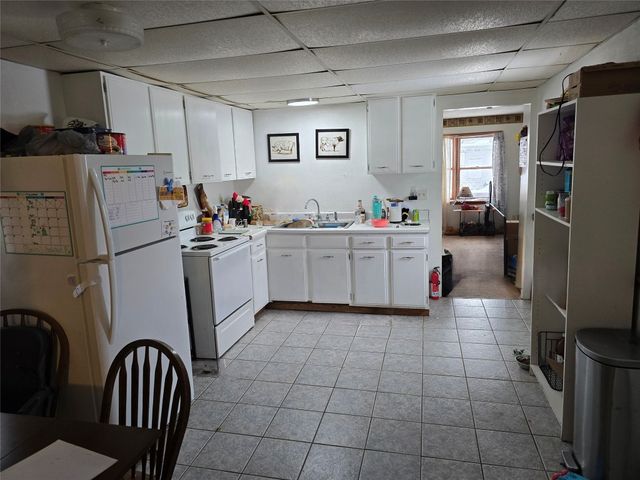 114 E PLUM Street, Edinboro, PA 16412