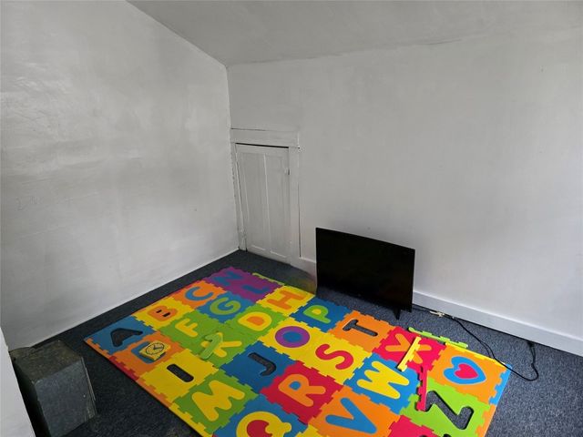 114 E PLUM Street, Edinboro, PA 16412