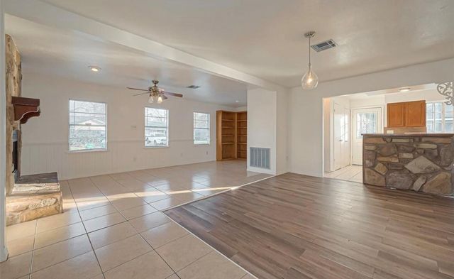 11730 Rubenstein Street, Houston, TX 77076