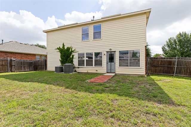 6701 Thaxton Trail, Fort Worth, TX 76137