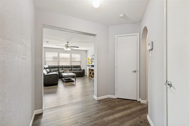 6701 Thaxton Trail, Fort Worth, TX 76137