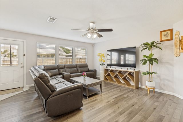 6701 Thaxton Trail, Fort Worth, TX 76137