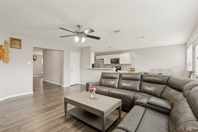 6701 Thaxton Trail, Fort Worth, TX 76137
