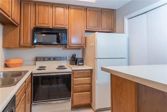 806 W 24th ST 103, Austin, TX 78705