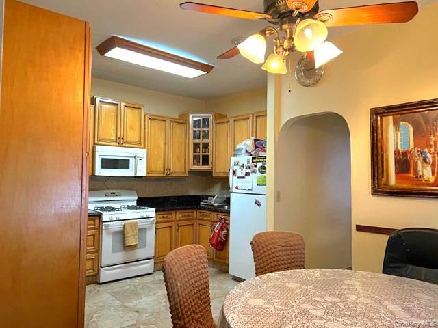 85 Louisa Street 1, Brooklyn, NY 11218