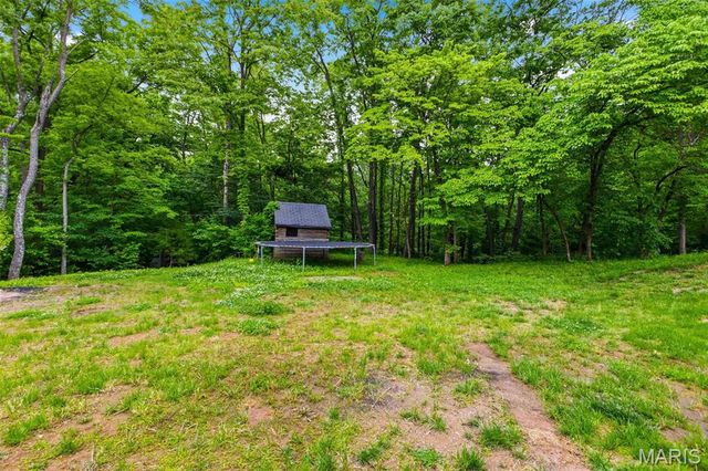 2773 Woodson Drive, Columbia, IL 62236