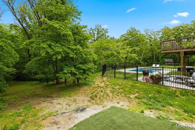2773 Woodson Drive, Columbia, IL 62236