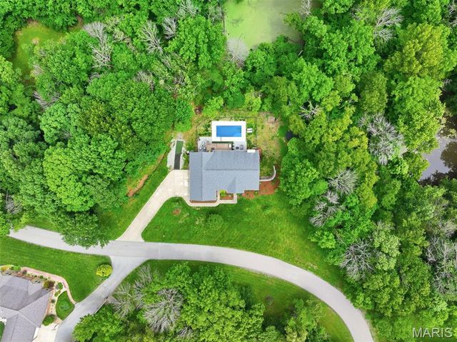 2773 Woodson Drive, Columbia, IL 62236