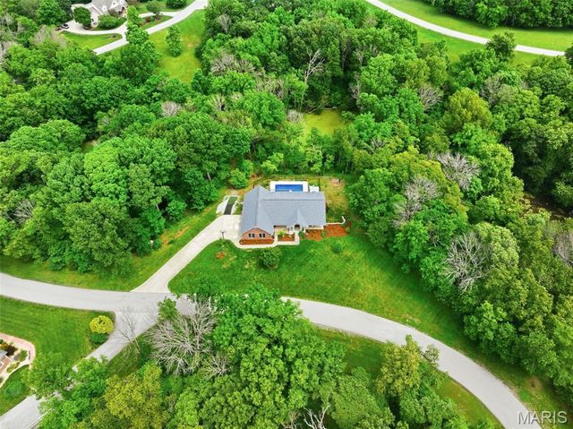 2773 Woodson Drive, Columbia, IL 62236