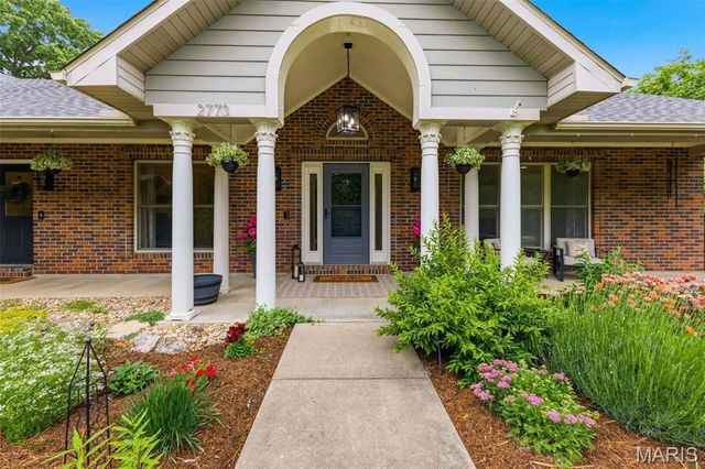 2773 Woodson Drive, Columbia, IL 62236
