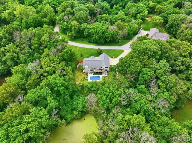2773 Woodson Drive, Columbia, IL 62236
