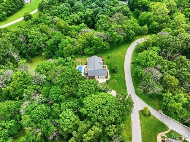 2773 Woodson Drive, Columbia, IL 62236