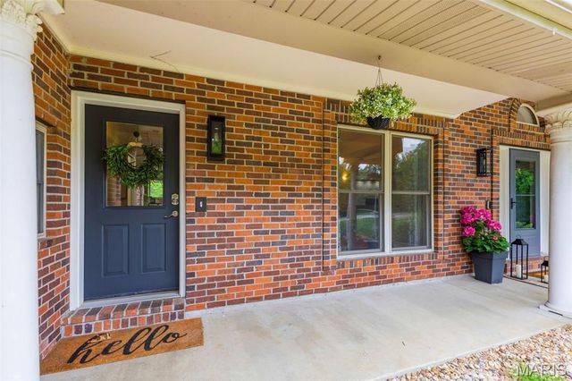 2773 Woodson Drive, Columbia, IL 62236