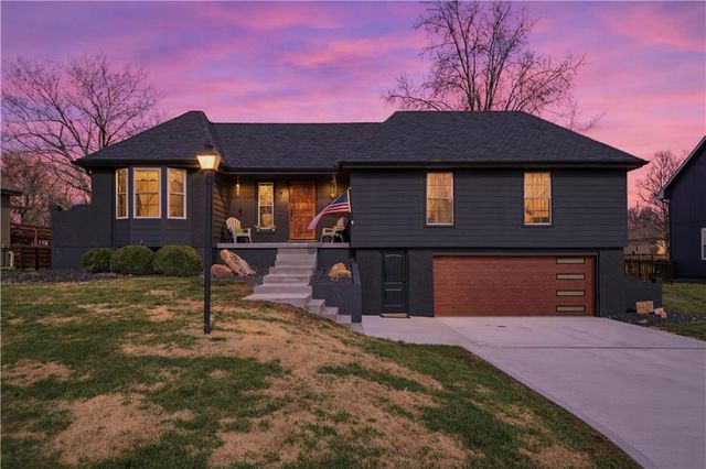 209 SAPONI Lane, Lake Winnebago, MO 64034