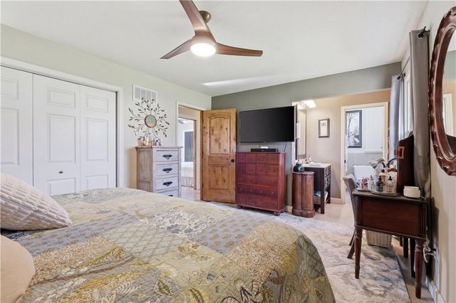 209 SAPONI Lane, Lake Winnebago, MO 64034