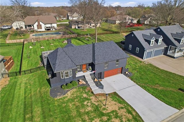 209 SAPONI Lane, Lake Winnebago, MO 64034