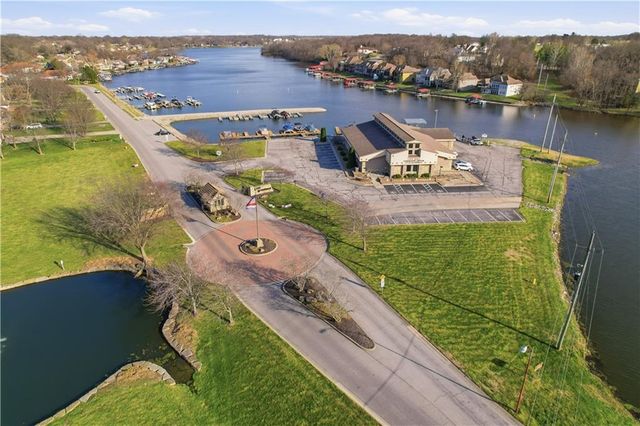 209 SAPONI Lane, Lake Winnebago, MO 64034