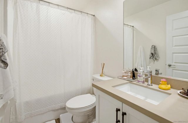 6074 Colt Pl 104, Carlsbad, CA 92009