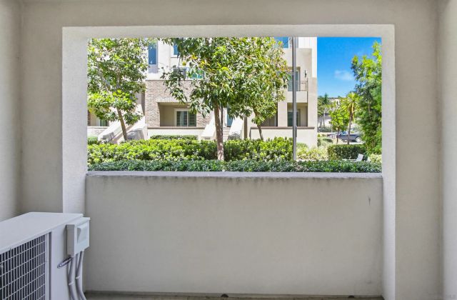 6074 Colt Pl 104, Carlsbad, CA 92009