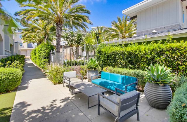 6074 Colt Pl 104, Carlsbad, CA 92009